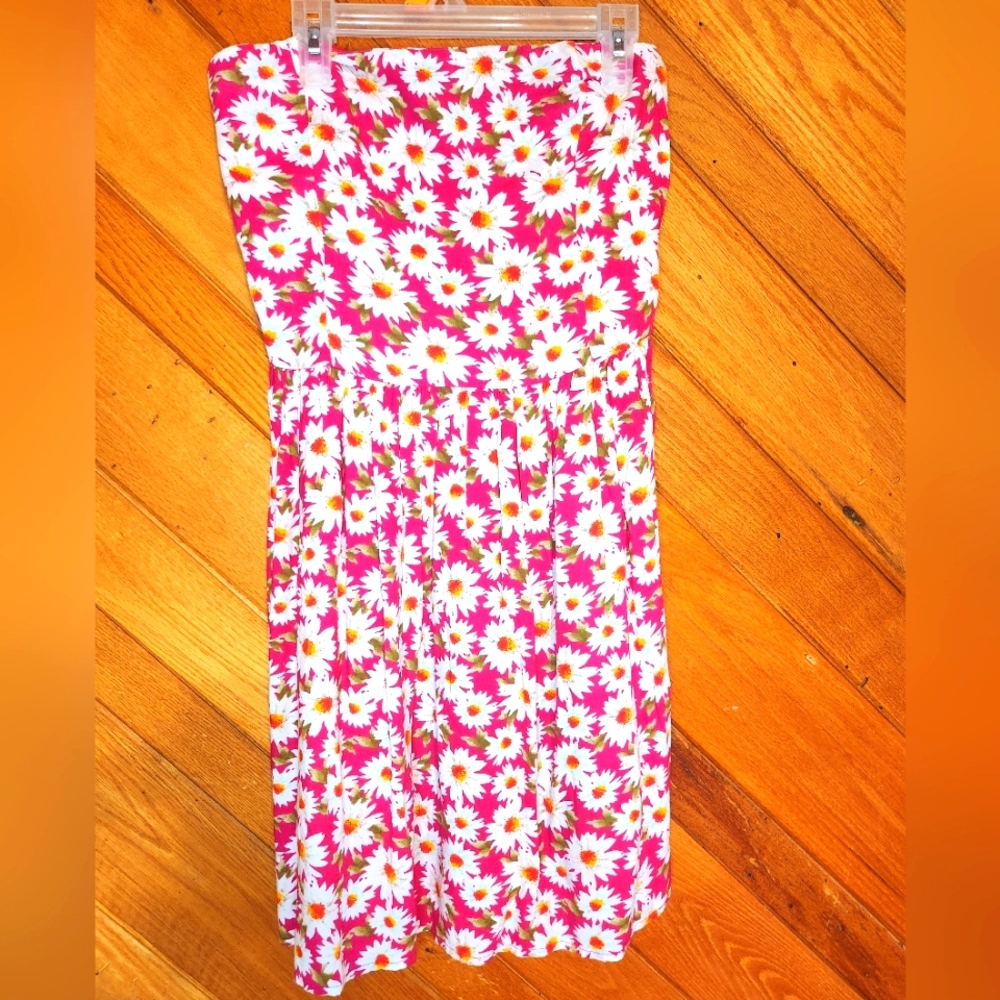 Hollister medium pink and white daisy strapless mini dress